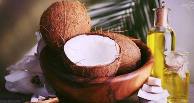 Как с помощью кокосового масла и лимона восстановить седые волосы
