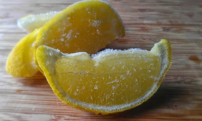 Согласно последним исследованиям, лимоны лучше всего помогают, когда они заморожены... Узнайте почему!