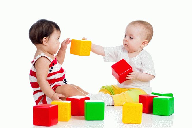 Опасные игрушки: какие подарки нельзя делать ребенку