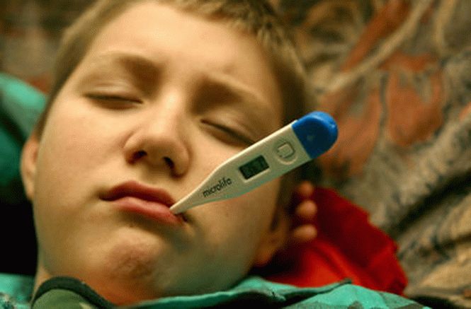 Киевские врачи рассказали, как вести себя при признаках гриппа
