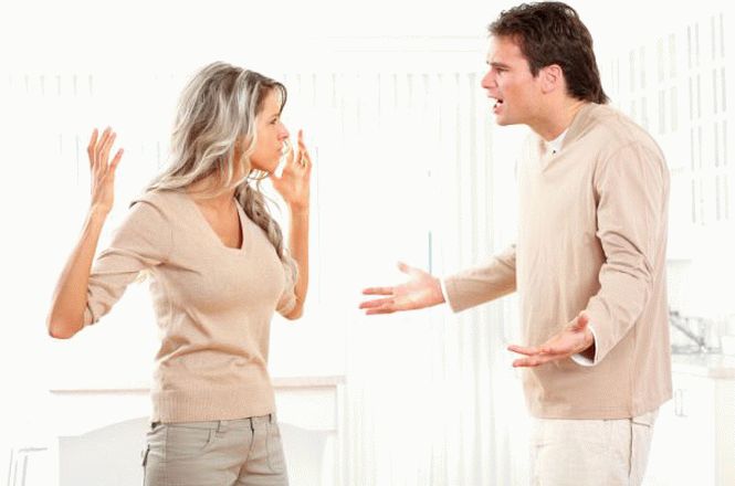 7 мужских привычек, которые раздражают женщин
