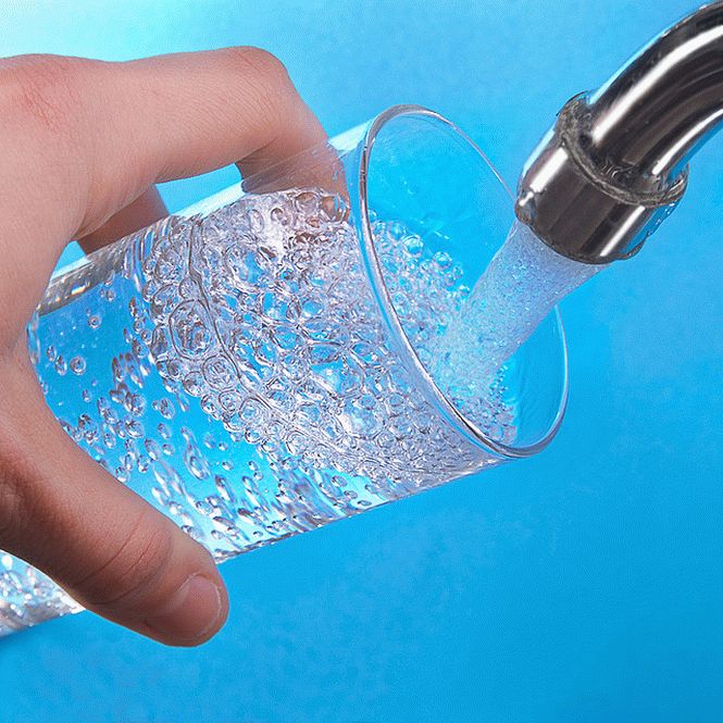 Ученые утверждают: воду надо не пить, а есть