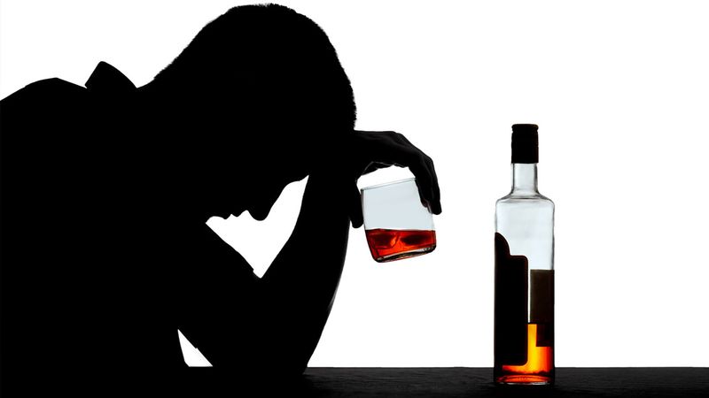Как уходят в запой физиологически и эмоционально: хроники типичного алкоголика