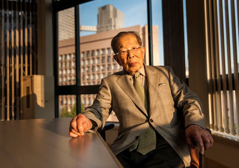 Семь жизненных правил известного японского врача, прожившего 105 лет