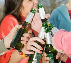 Пивной алкоголизм: симптомы и лечение