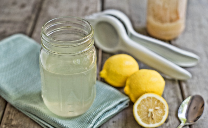 Полезная и опасная лимонная вода: негативные последствия чрезмерного потребления кисленькой