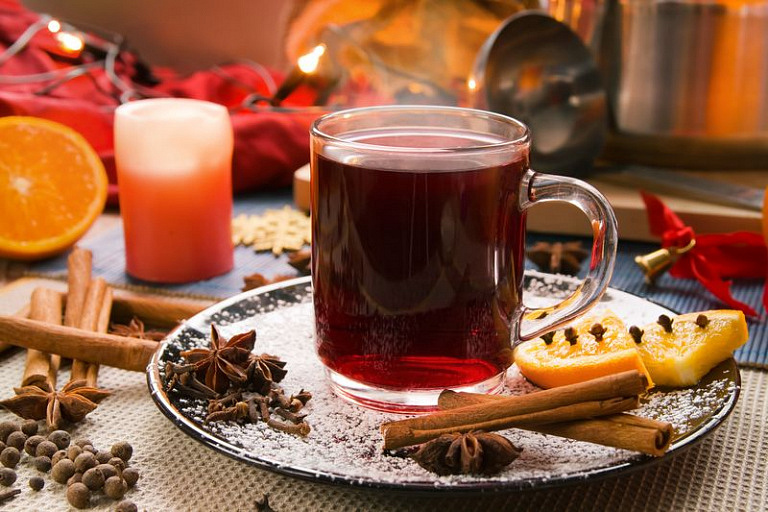 Пунш от простуды на чае или кофе: отличный способ побаловаться целительным горячим вином