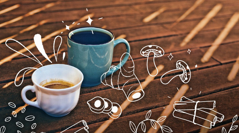 Кофе с грибами или куркумой: 6 способов зарядить бодрящий напиток витаминами и антиоксидантами