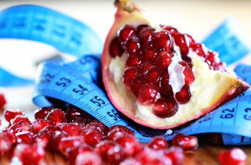 Как гранат помогает похудеть: полезные свойства «королевского» фрукта