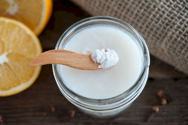 Домашний дезодорант: как смешать простые ингредиенты и забыть о неприятном запахе пота