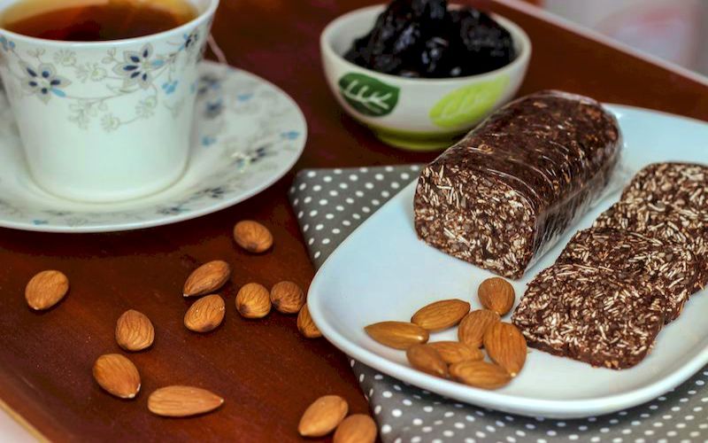 Без муки и выпечки: оригинальное шоколадное печенье для худеющих сладкоежек