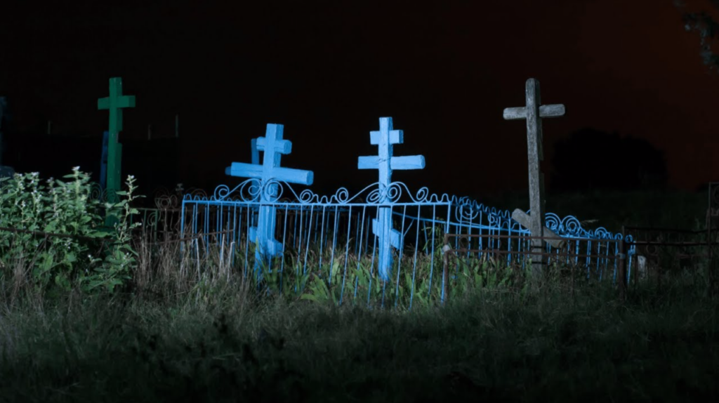 Почему нельзя ходить на кладбище после 12 ночи: признание молодого сторожа