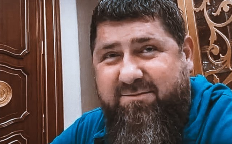 Прощальні слова Кадирова підірвали інтернет! Дон-Дон ВИЗНАВСЯ – залишилося НЕДОВГО ... Чечня тріумфує! Відео вже заборонено в Чечні!
