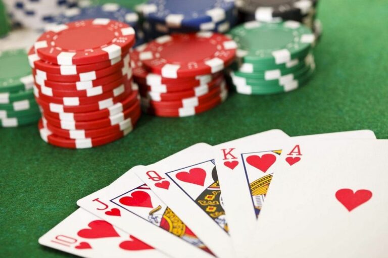 Виды покера и комбинации карт, топ лучших румов
