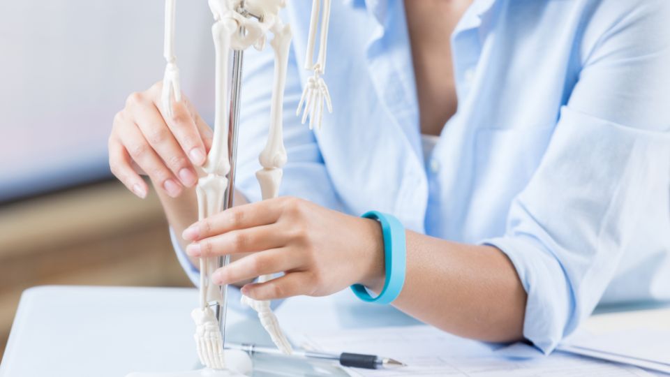 Ключ к здоровым костям – комплексный БАД для костей